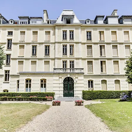 Luckey Homes - Le Palais Thermal Apartman Biarritz