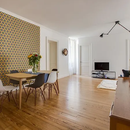 Luckey Homes - Le Palais Thermal
